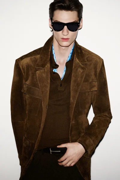 Look 18